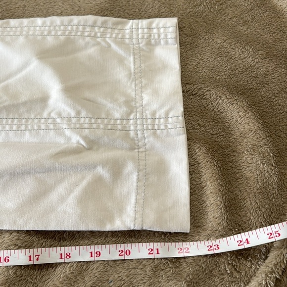 Prana Woman’s Breathe Cargo Capri Pants - Picture 7 of 12